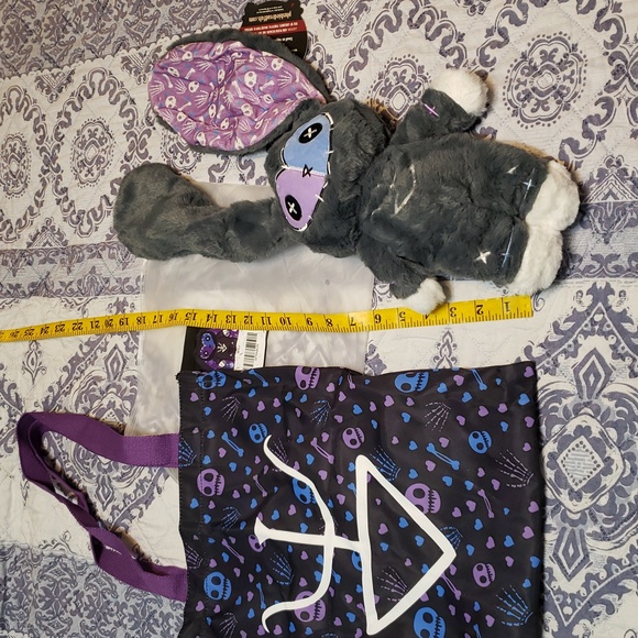 Plushie Dreadful Rheumatiod Arthritis Rabbit - Picture 8 of 9